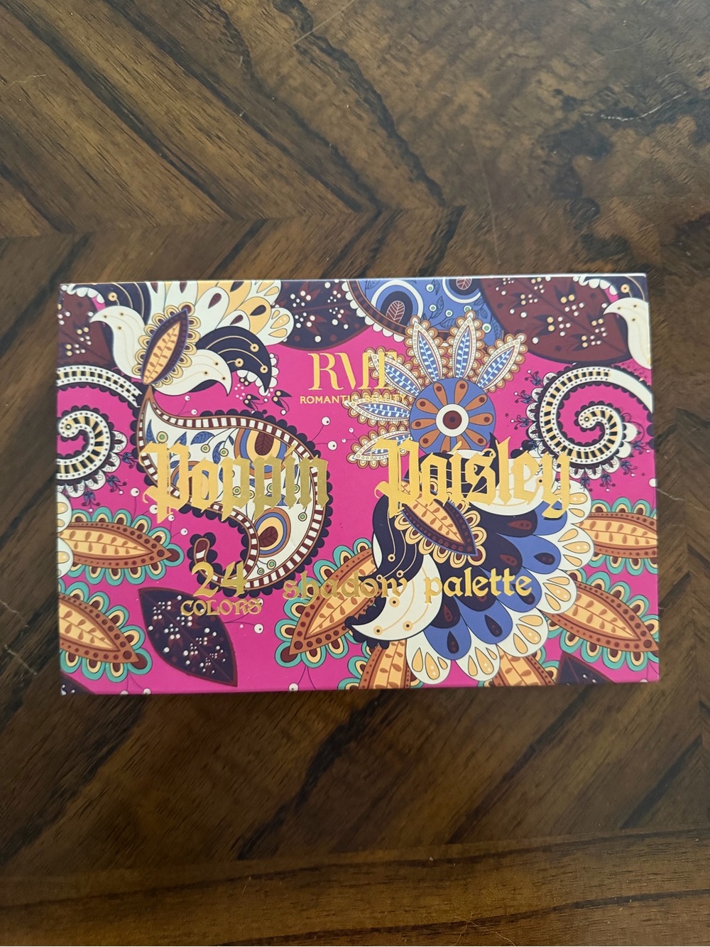 BH Cosmetics Bright Pink Eyeshadow Palette